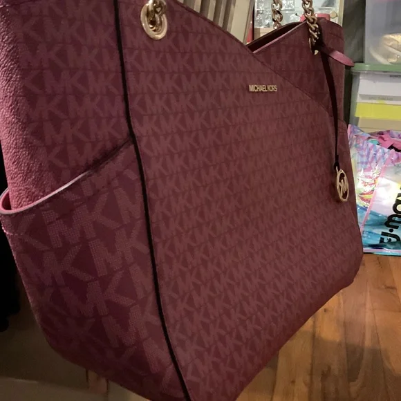 FINAL MARKDOWN  🦩🌼🦩Michael Kors Jet Set Travel Large Chain Shoulder Tote - Picture 3 of 5